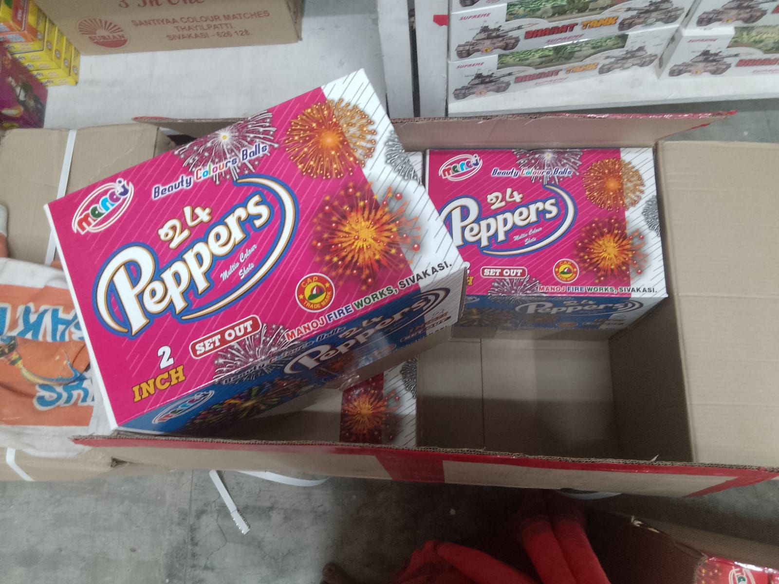 inba Crackers PEPPERS 24 - 2 inch Aerial Set Out